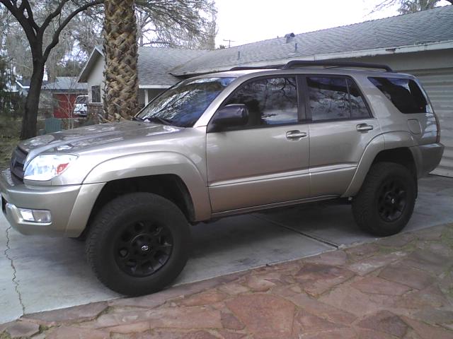 18&quot; limited wheels vs 17&quot; FJ cruiser wheels, opinions and pictures welcome!-130220_0000-jpg