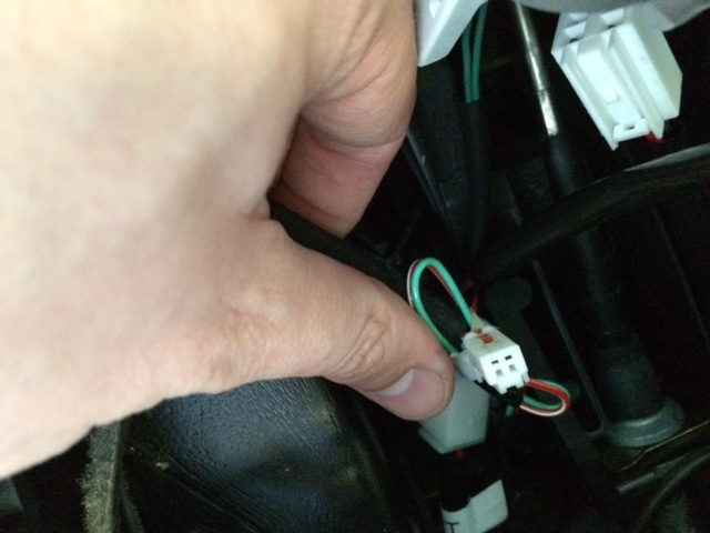 115v AC OEM inverter wiring diagram/pin out?-img_0822-jpg