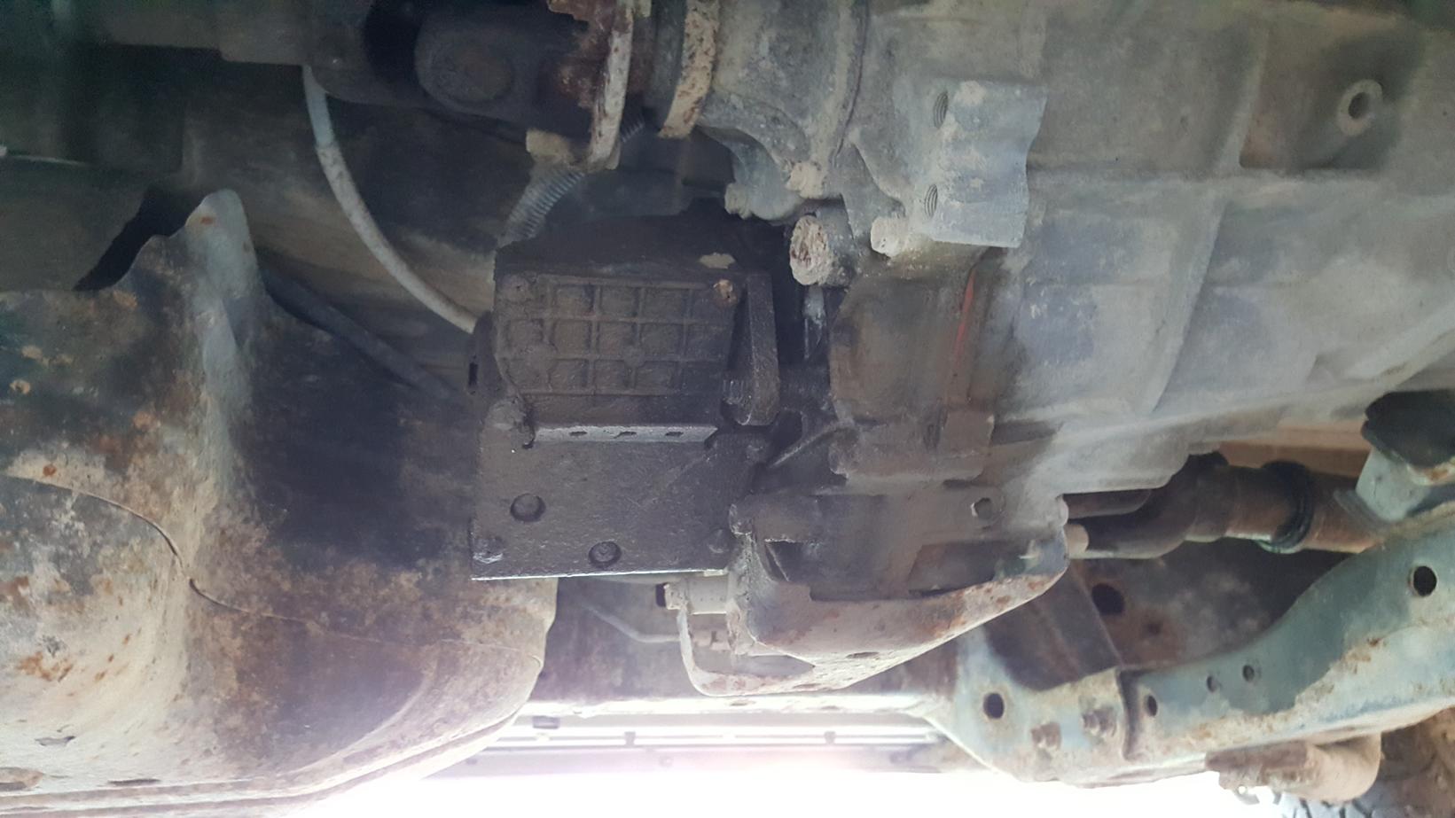 Transfer Case Actuator Leak - Fix OPTIONS &amp; Thoughts-20170826_191825-jpg