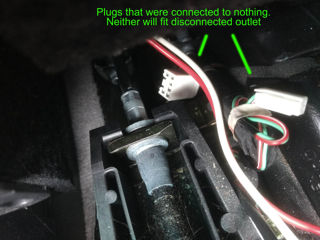 12v outlet in console not connected?-wiring-jpg