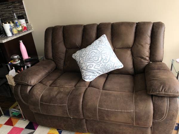 Will this loveseat fit?-00101_krl24cuhwz4_600x450-jpg