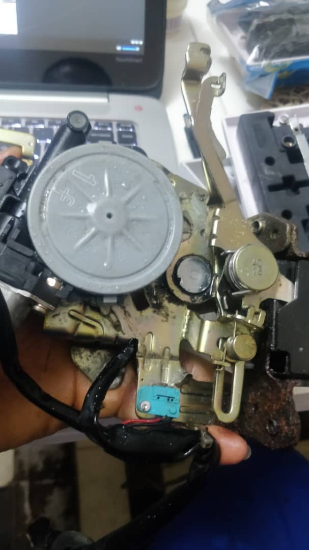DIY Fix - Rear Hatch Won't Open But Actuator Works-whatsapp-image-2019-09-17-09-34-46-jpeg