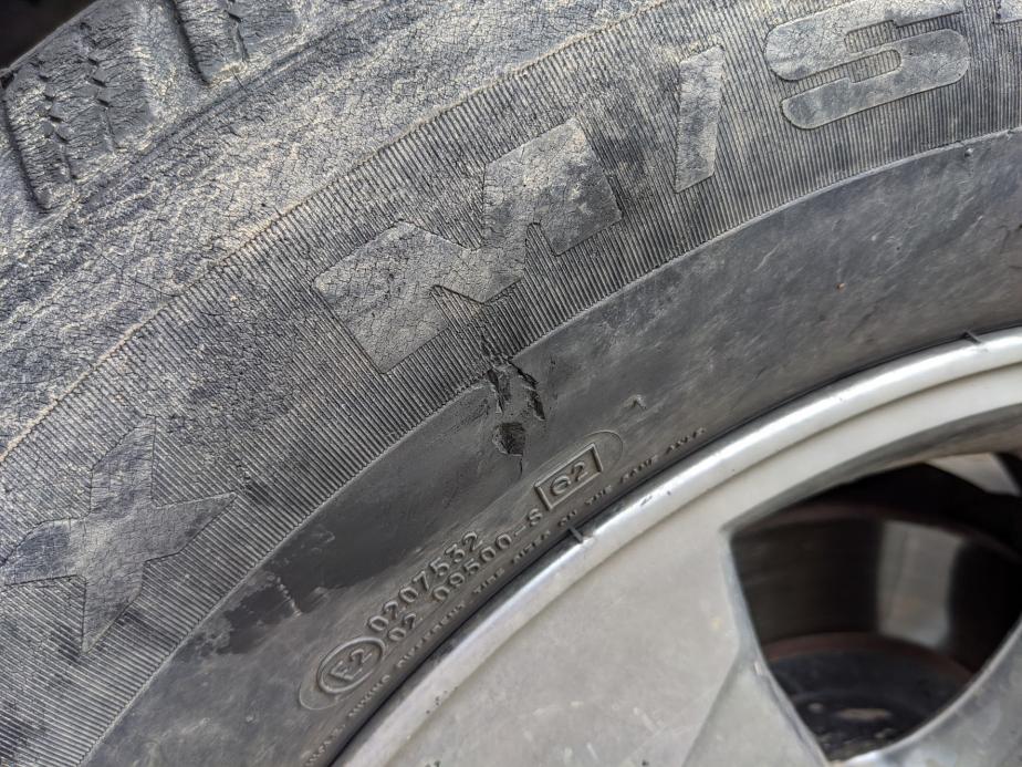 Tire Damage-img_20200829_125623-jpg