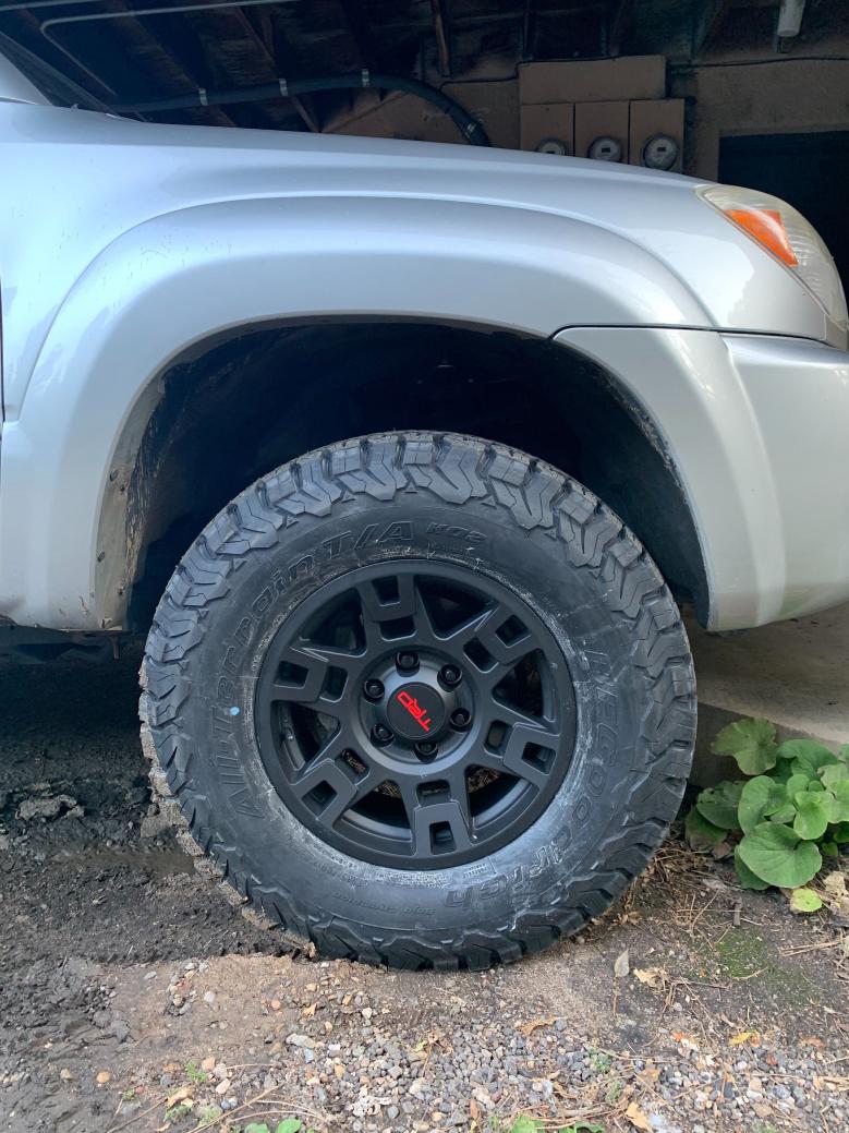 Lift and Tire Central (pics)... Post 'em Up!-4runner_tire-jpg