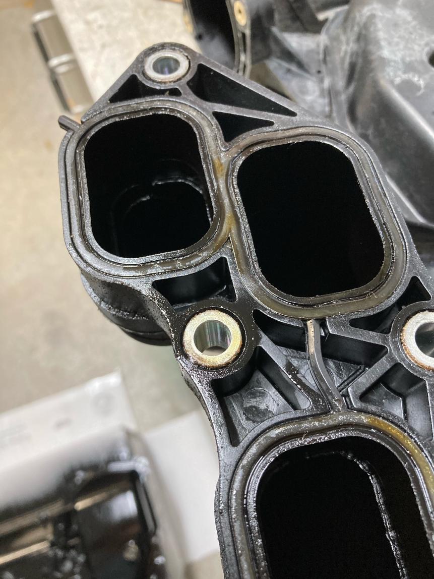Intake/Plenum area, where is this oil coming from?-4567a227-6eeb-41d5-8b9b-0872c78668e8-jpg