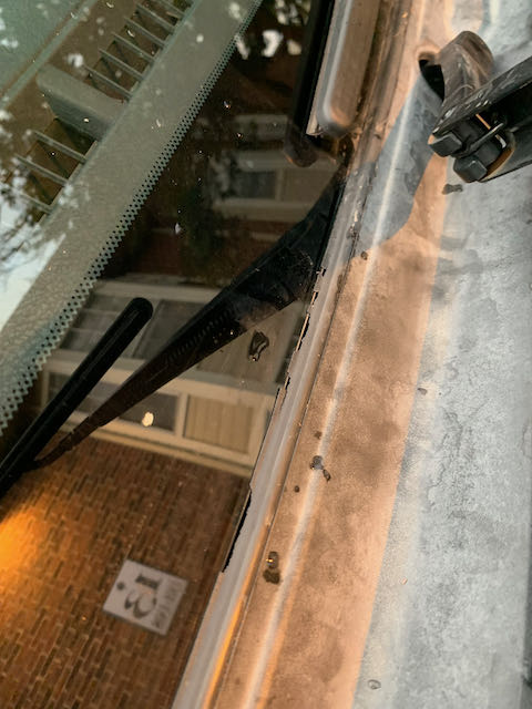 382304d1621796017-leak-solved-wasnt-sunroof-img_3164-jpeg