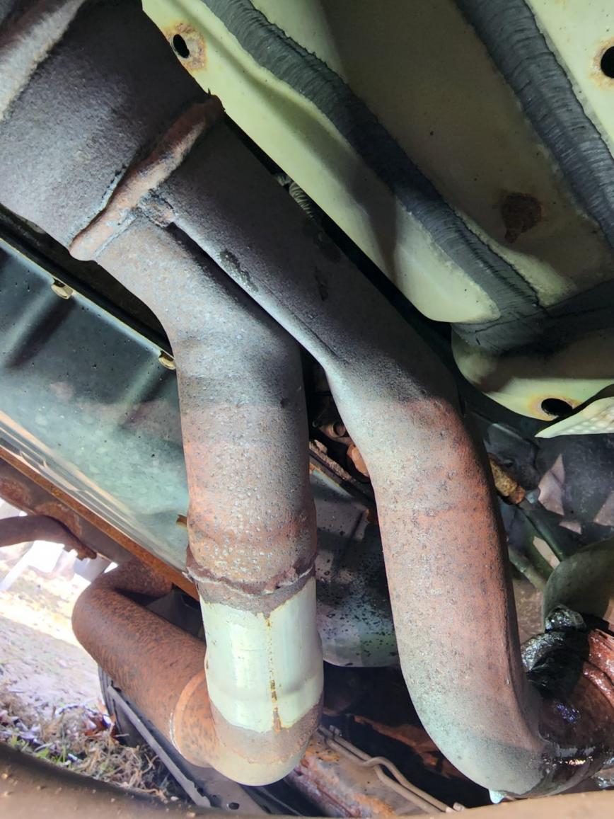 04 V8...would this leak cause a p0430? Also is this y pipe OEM?-whatsapp-image-2023-02-05-2-40-07-pm-jpg