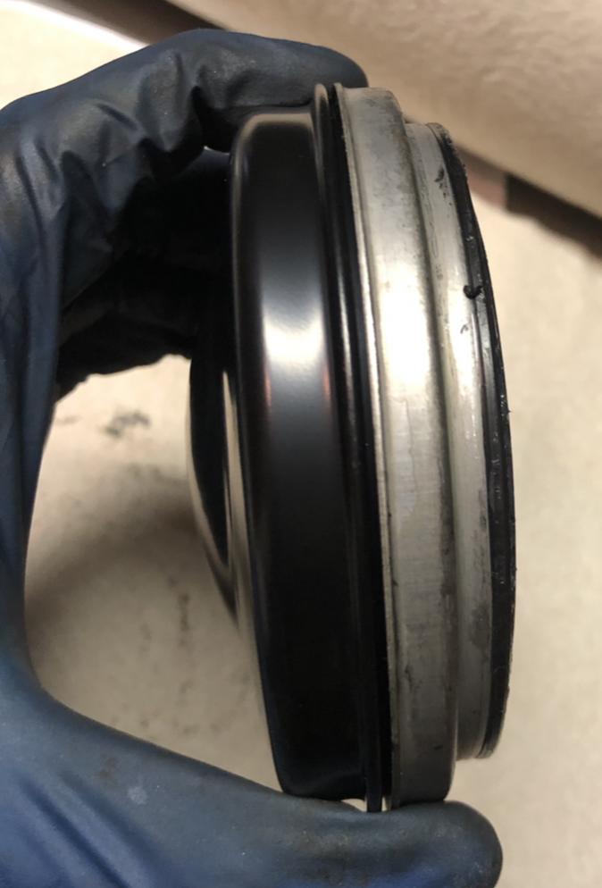 Unknown seal in wheel hub/knuckle; help plls-img_7579-jpg