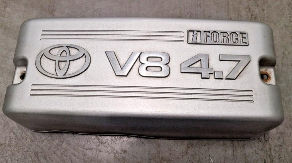 Which engine cover for 03 V8?-silver-cover-jpg