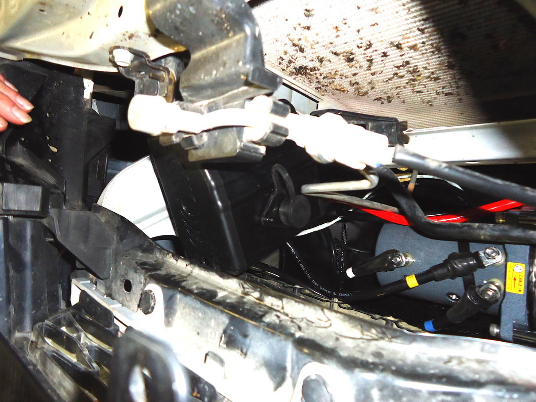 Winch access and operation on a 5th Gen with hidden winch-dsc00478-jpg