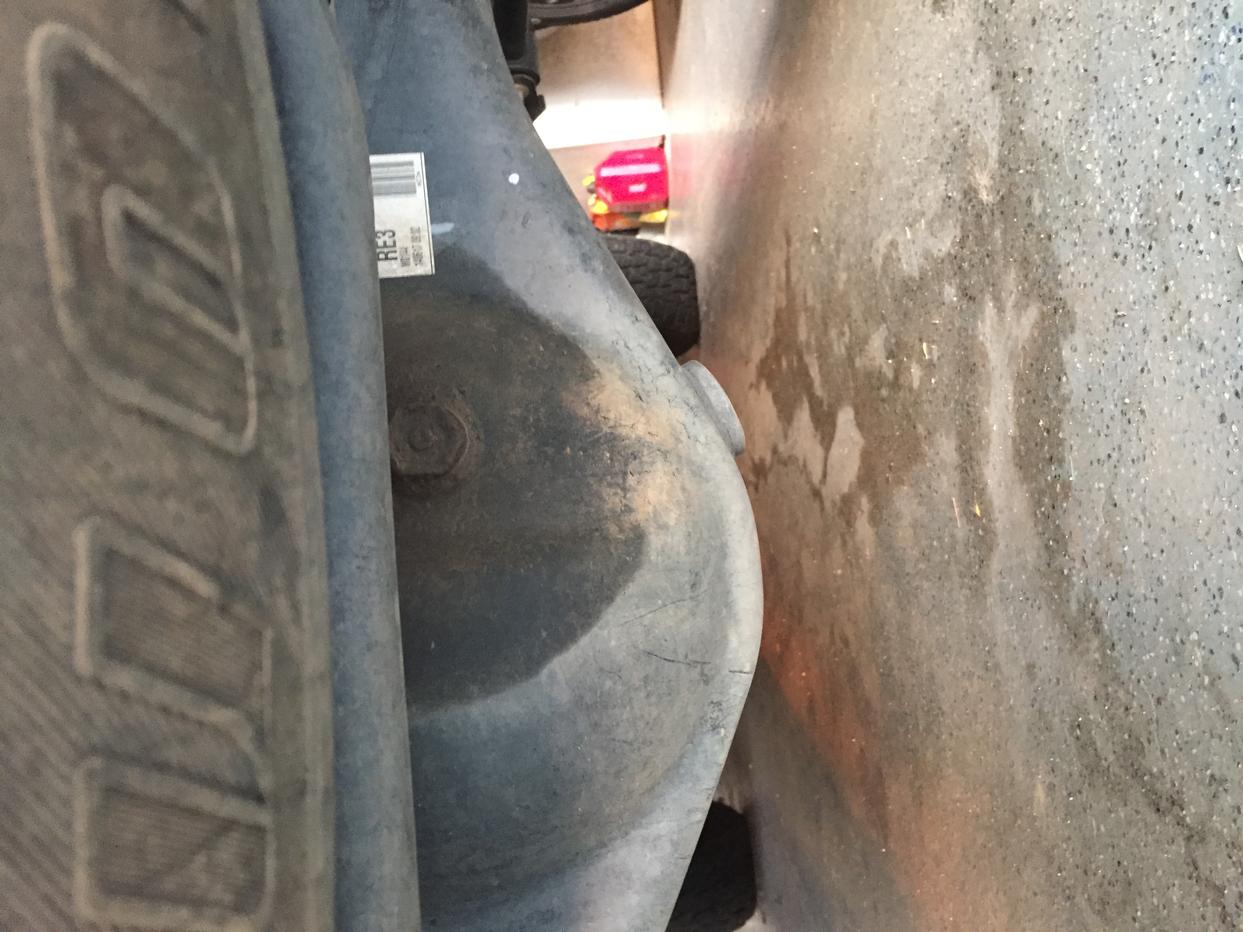 Loose Diff Drain Plug-image-jpg