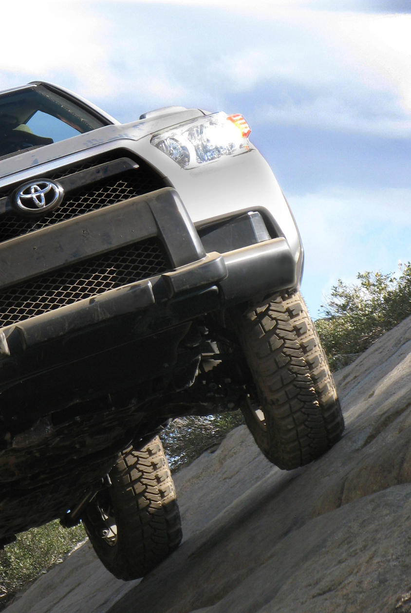 Uncropped version of the 2010 4Runner teaser pic-2010_toyota_4runner3-jpg