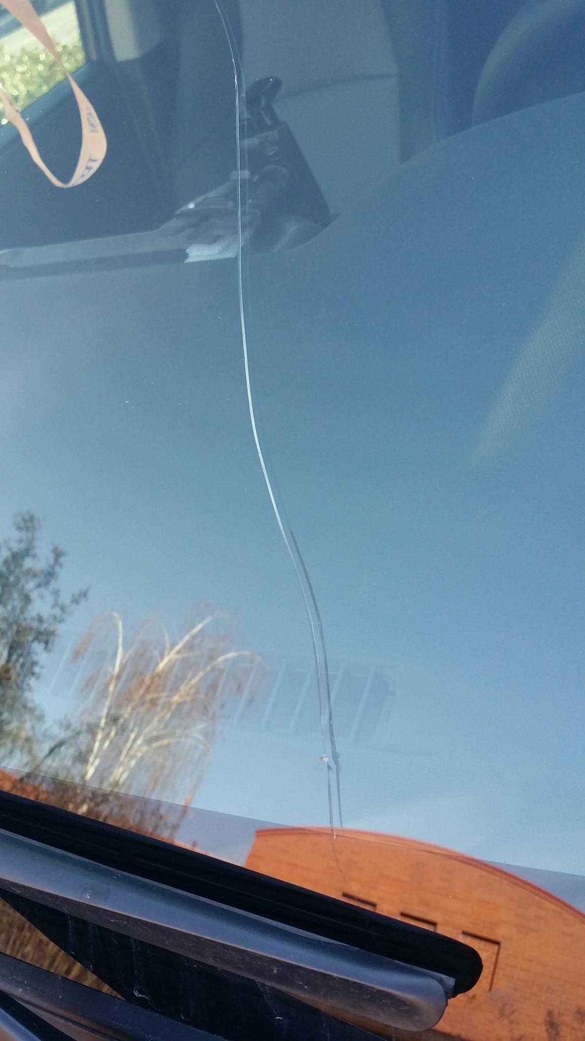Windshield de-icer cracks the windshield-cracked-windshield-jpg