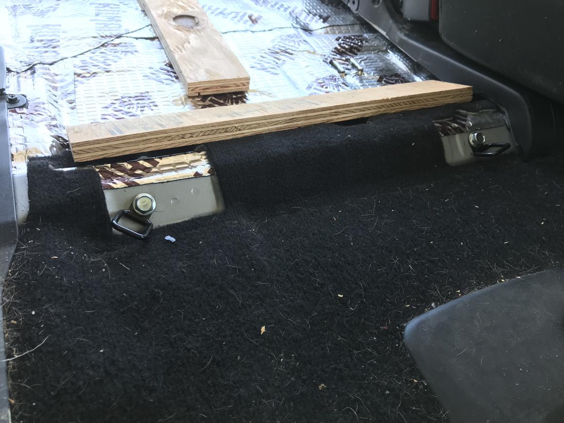 3rd Row Half Removal Cargo Fridge Slide - 6 Seater T4R-img_4609-jpg