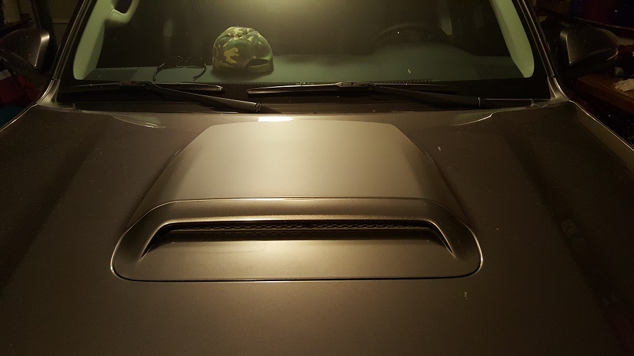 Hood Scoop Glare - Different Option?-20191003_000146-resized-jpg