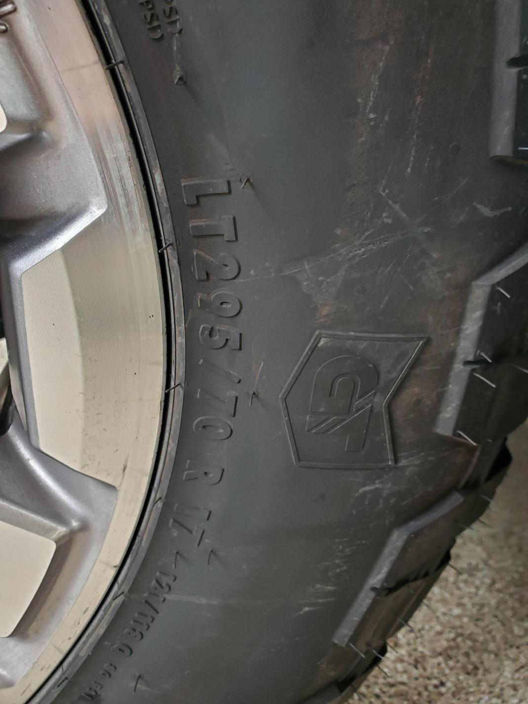 5th Gen For Sale/Wanted Thread-tire-3-jpg