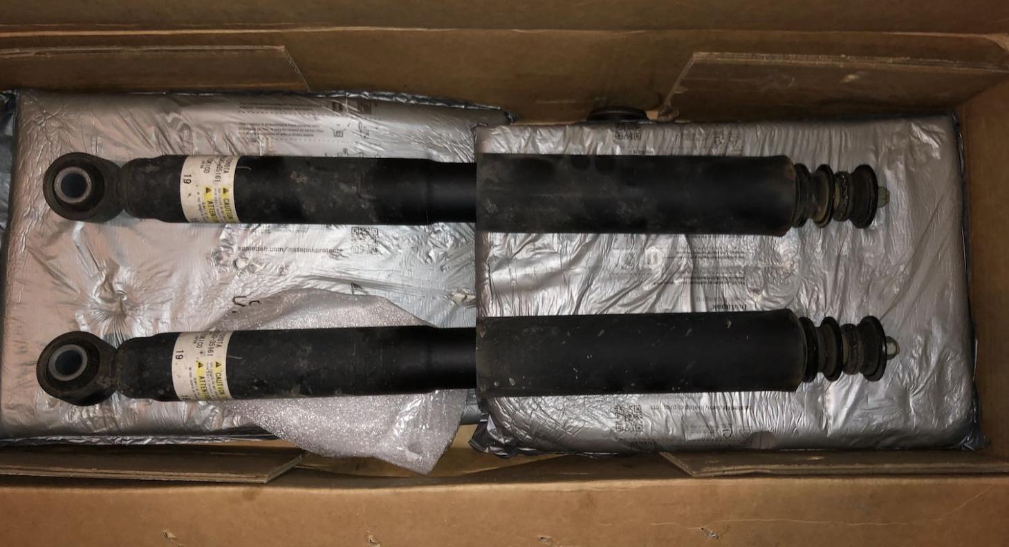 5th Gen For Sale/Wanted Thread-rear-shocks-jpg