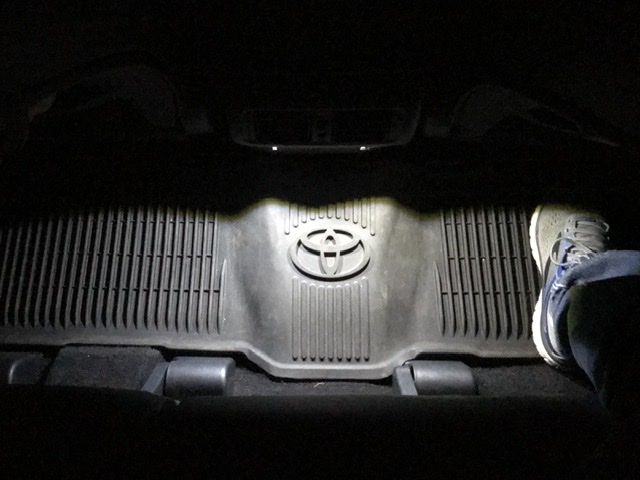 On-Demand Rear Seat Footwell Lights-9501c5e0-decb-44d5-8ea3-dd8f127ed0ea-jpeg