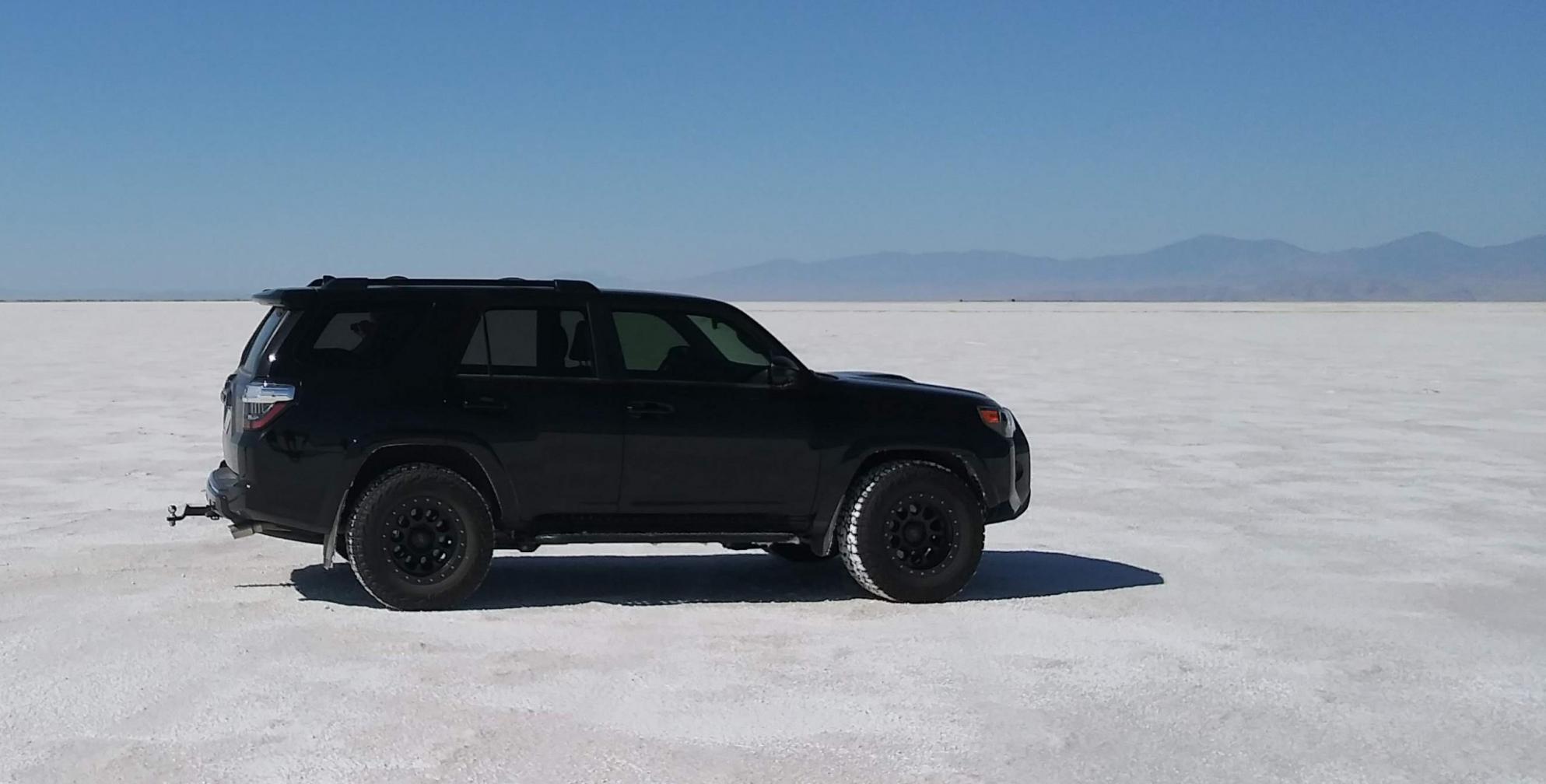 365232d1594447400-lets-see-those-black-5th-gens-bonneville-jpg