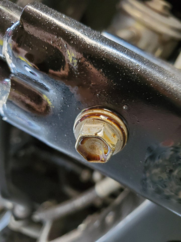 Aluminum Oil filter cap assy leaking-33-jpg