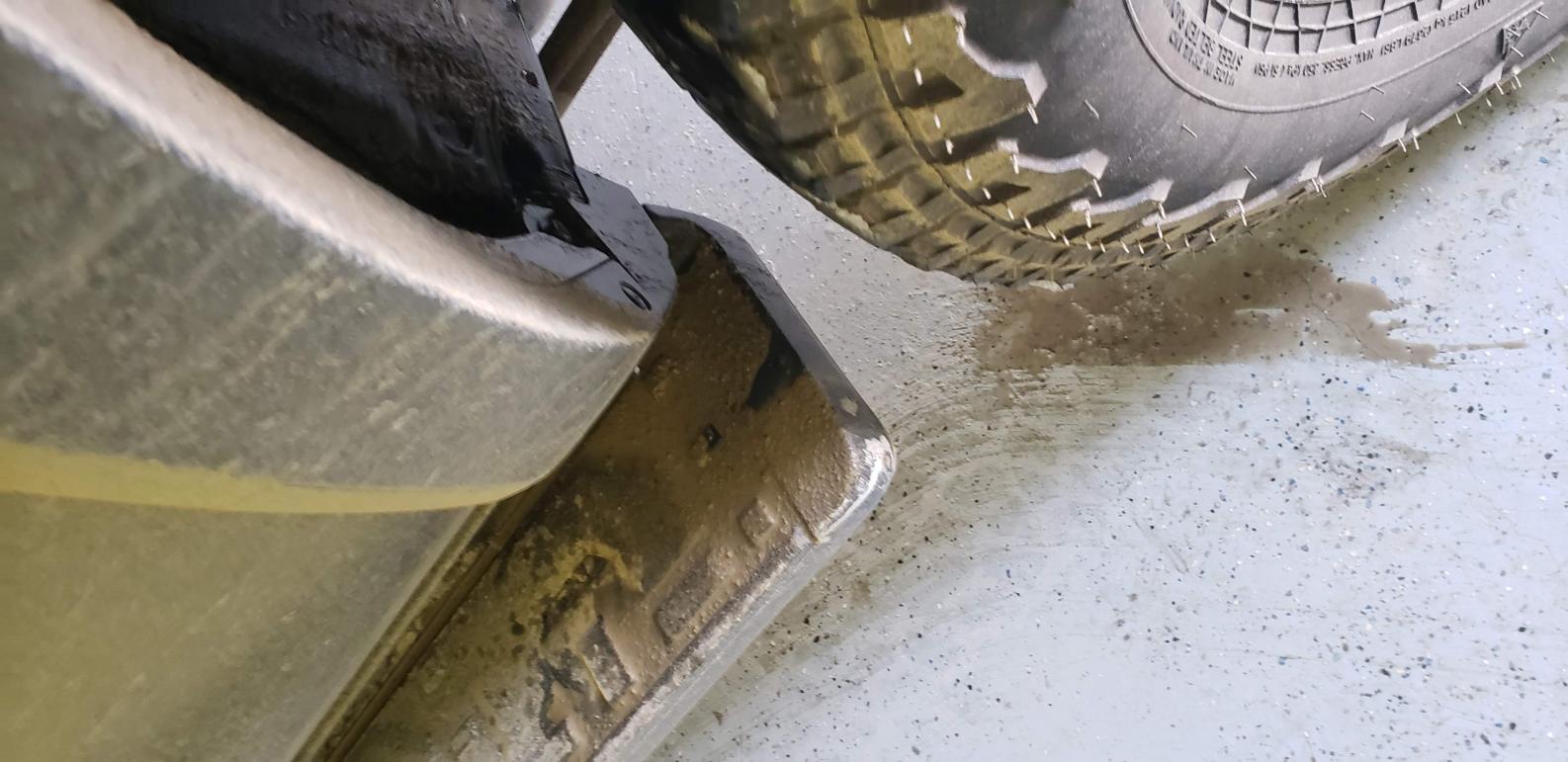 Rear Wheel mud guard - front section near side step-rear-wheel-splash-jpg