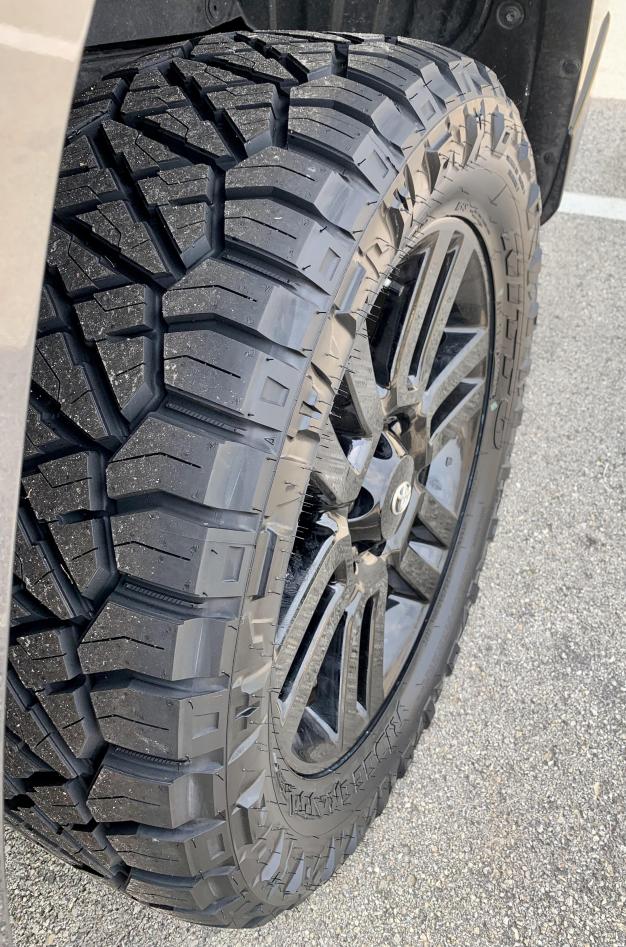 2021 4Runner Limited: 2&quot; front / 1&quot; rear lift with 275/60R/20 tires ?-newtires5-jpg