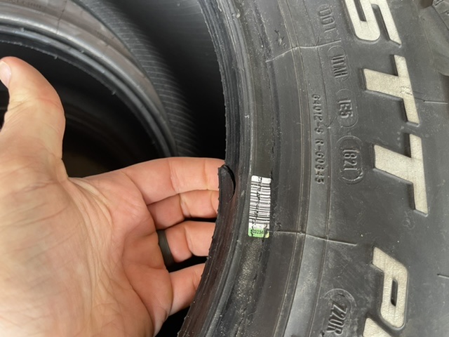 is this tire done?-5c997ac8-a611-430f-a801-2a91e4a56217-jpeg