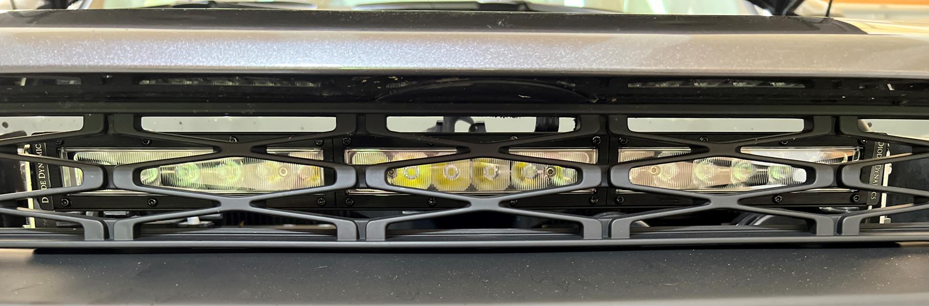 Upper Grille Lights???-vvqu8271-jpg