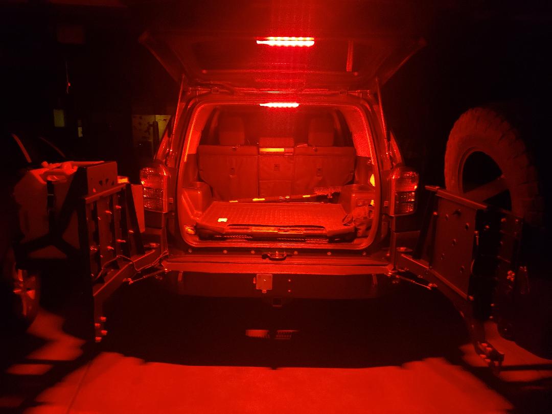 2019 Limited 4 Runner - No cargo dome light???-red-light-jpg