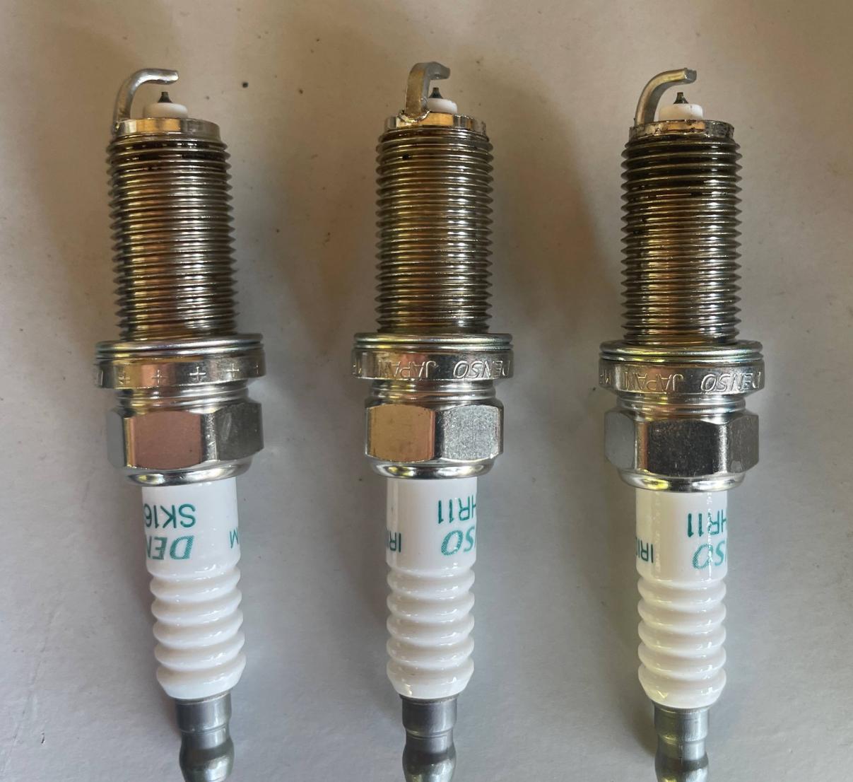 Do these spark plugs look OK?-img_5938-jpg