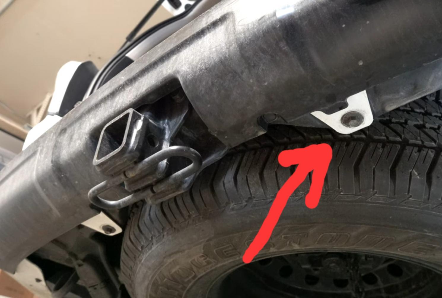 Rear bumper bolt part number help?-screenshot_20230421_195004_youtube-jpg