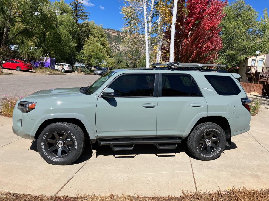 2021-22 Trail Special Edition Charcoal Wheels-4runner_8-jpg