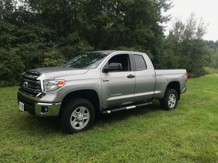 Dobinsons Tundra Options (1st &amp; 2nd Gen)-tundra-full-2inch-lift-b-jpg