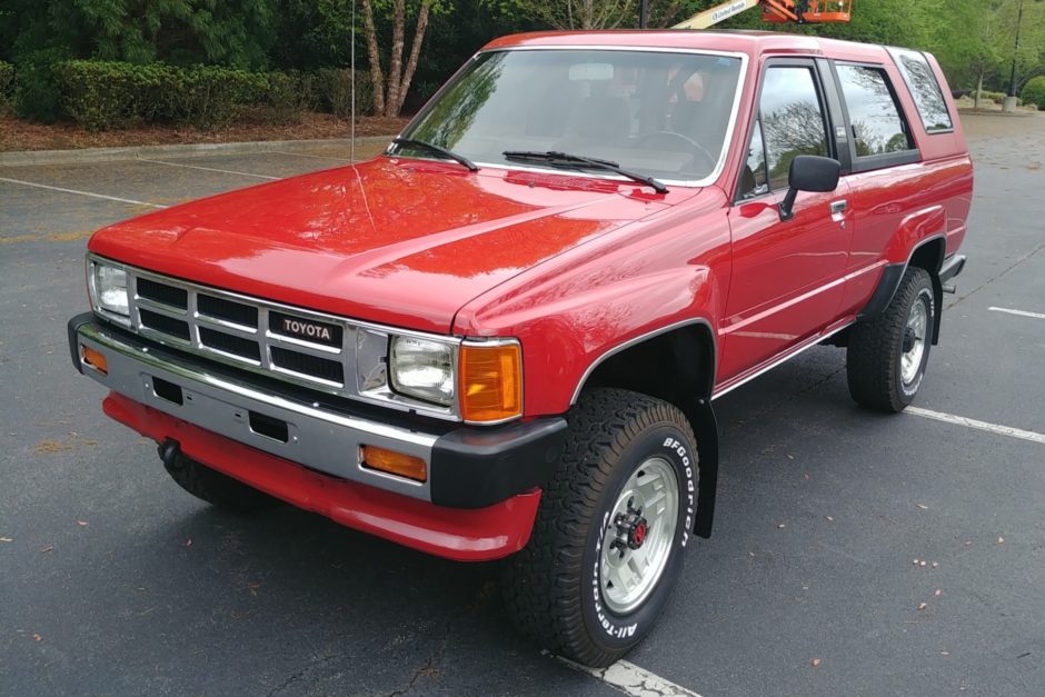 1986 Auction-5cc0cfec7ee5b_toyota_4runner_4x4_1555293545c0fb20e5909a7620414191144a-e1556213851352-940x627-jpg