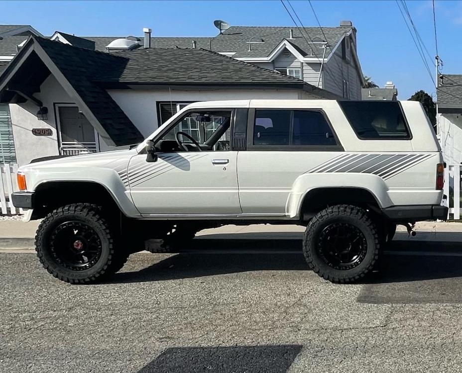 Casper - The 1988 4Runner-d9b69d79-af5e-4056-ab4b-e2fc4b64fc08-jpg