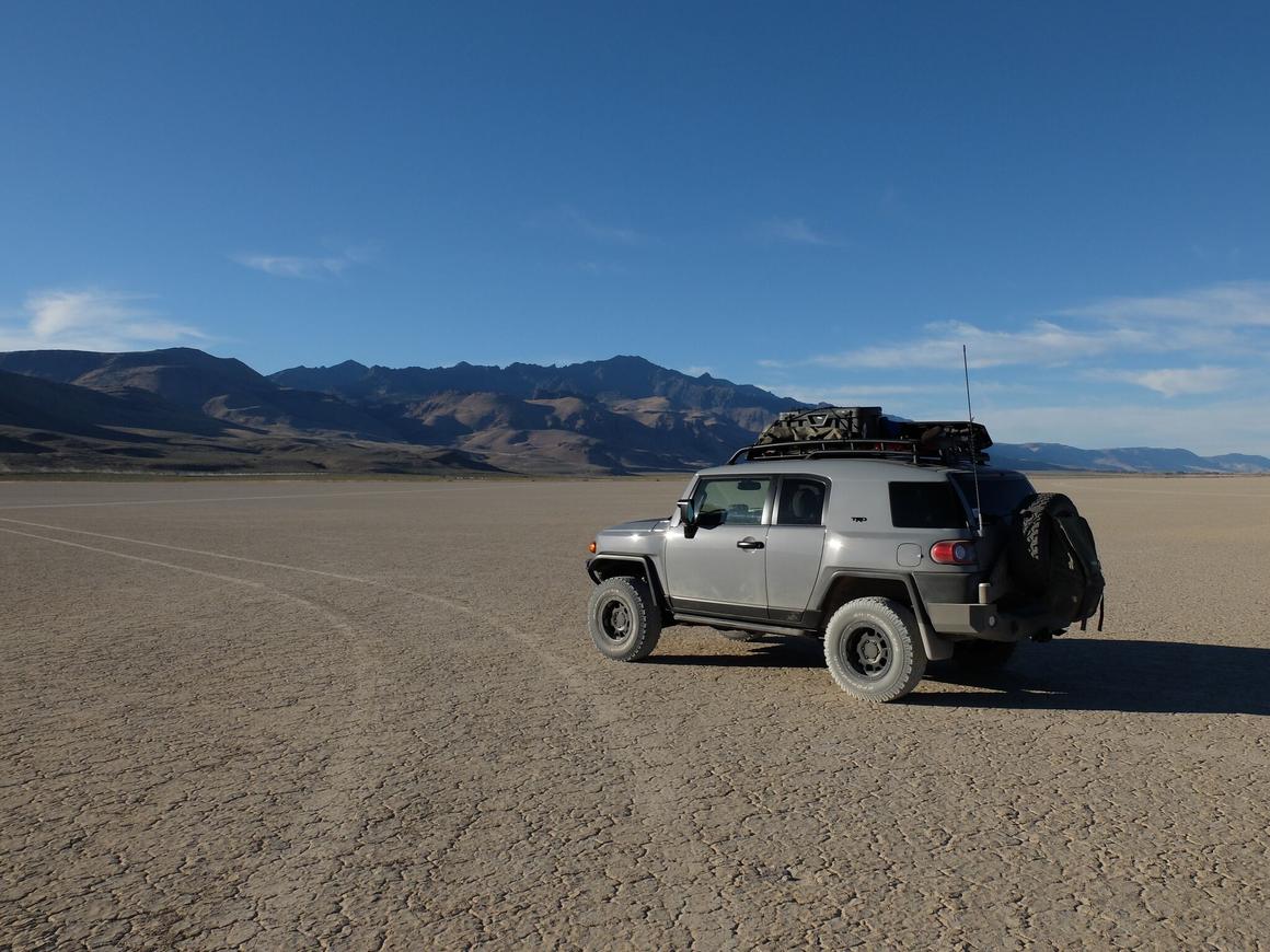 FJ pic thread, post em up...-alvord-desert-jpg