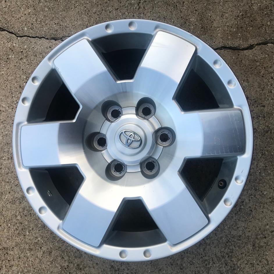 FS: FJ Cruiser 6-Spoke Wheels (5x), Dallas/Fort Worth (DFW) - 0-img-7463-jpg