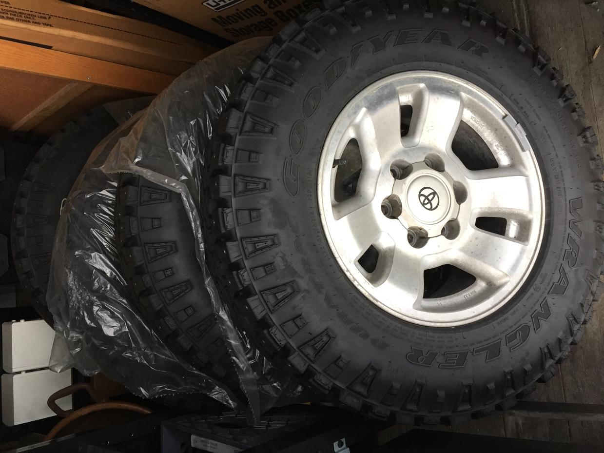 FS set of 4 3rd gen 16&quot; alloy wheels w/ studded snow tires, alt=,000, Seattle, WA-img_2857-jpg