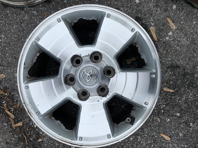 FS: 4th gen Wheels 17&quot; - Set of 4 - 0 MD-img_0254-jpg