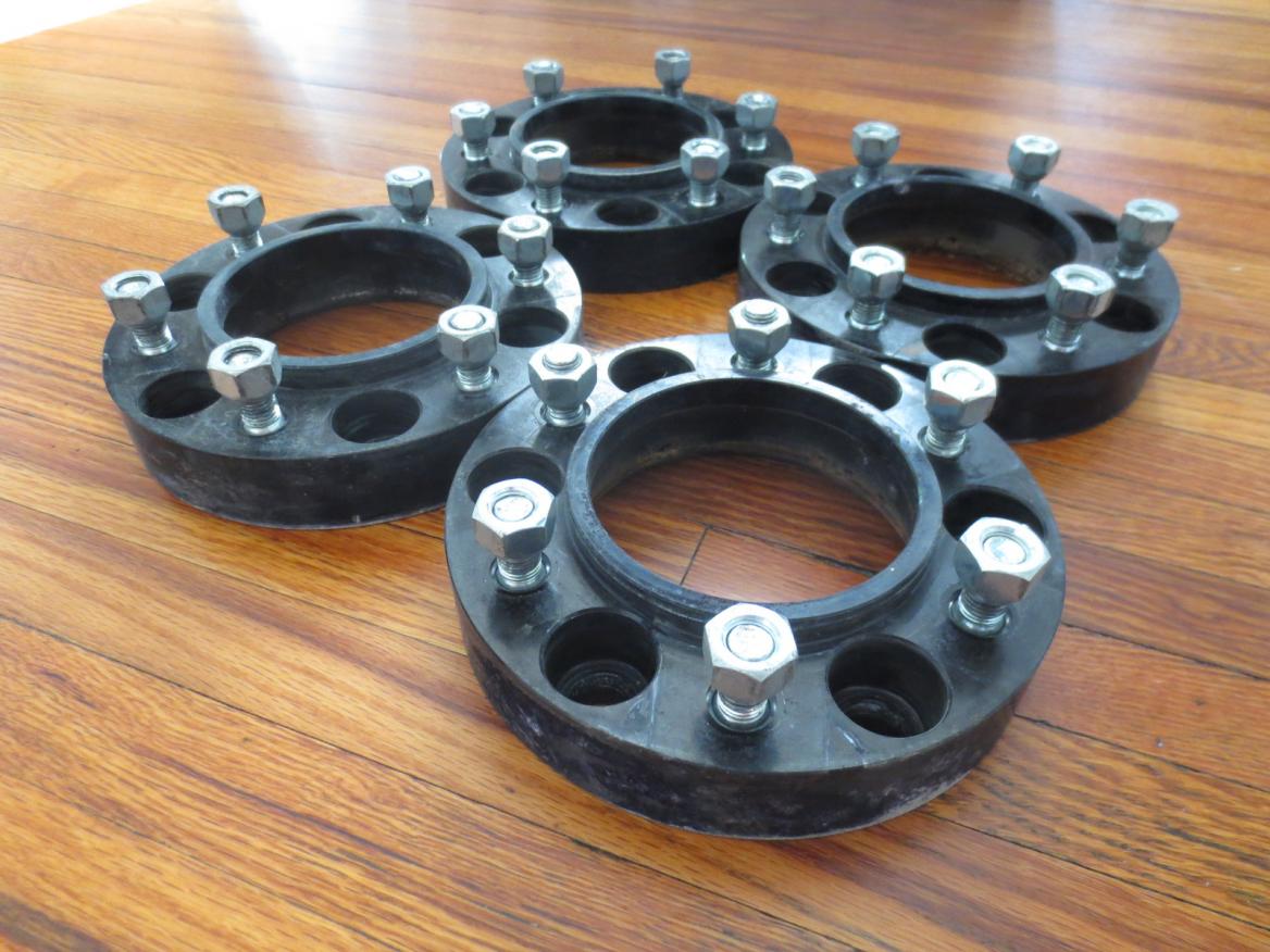 FS: Four Spidertrax 1 1/4&quot; Wheel Spacers. 5 Free Shipping-img_2984-jpg