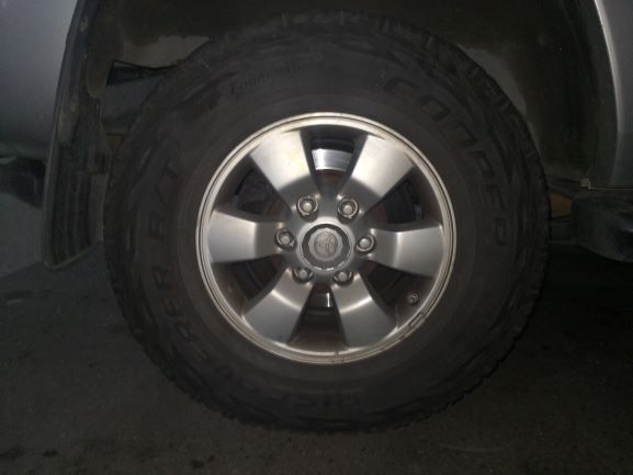 2004 4runner 16inch wheels/tires for sale-img_20200120_180005-jpg