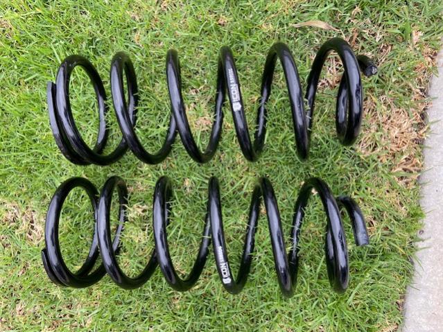 FS: Icon 2&quot; Rear Springs for Gen 5 T4R ~500 miles-img_0803-jpg