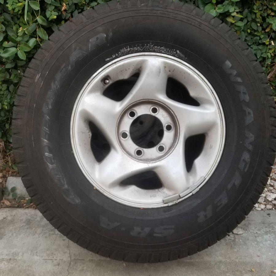 FS: 5 265/70/R16 tires on Tacoma rims 0 obo Downey, CA-20200616_193130-jpg