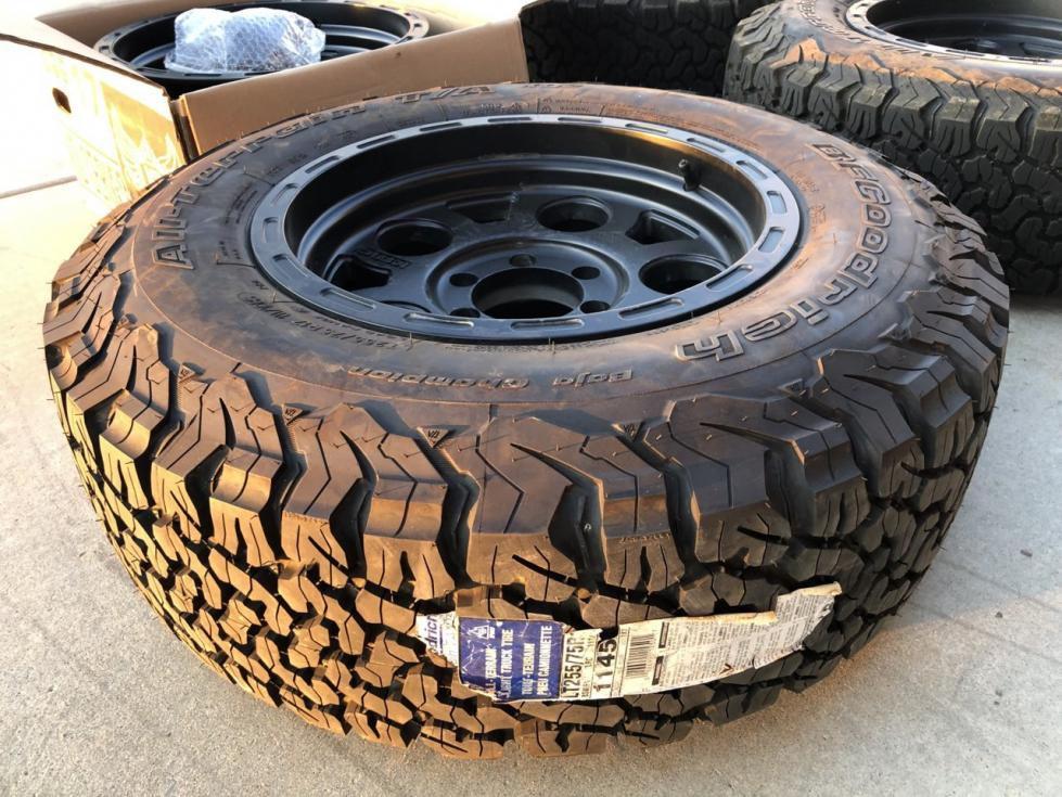 KMC wheels and tire - socal-b714bb82-5601-4b0b-b807-abda6555d98e-jpg