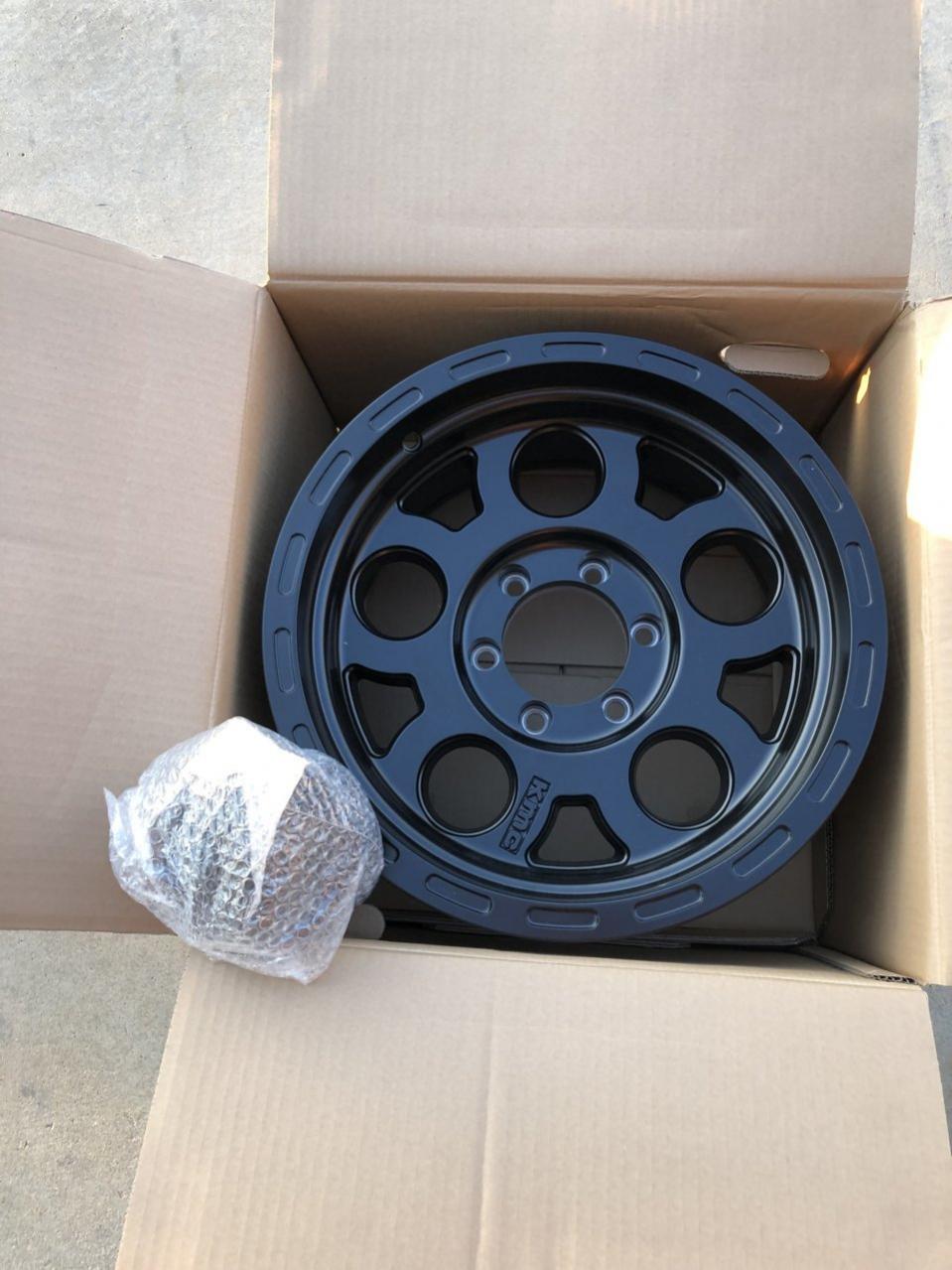 KMC wheels and tire - socal-e90d17d6-4ccd-4774-a859-5a3e91c187ee-jpg