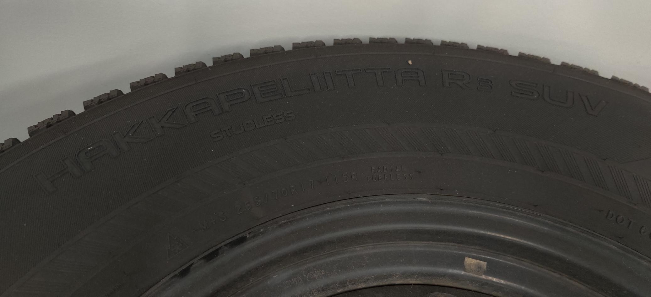 Nokian Hakkapeliita R3 SUV / Steel Wheel Set - Chicago-img_20201028_081527-jpg