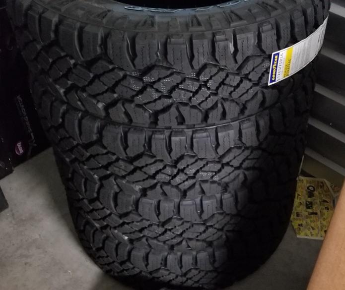 FS: Level 8 MK6 16x8 &amp; Goodyear Duratrac 265/75/16-NorCal-20201111_180617-jpg