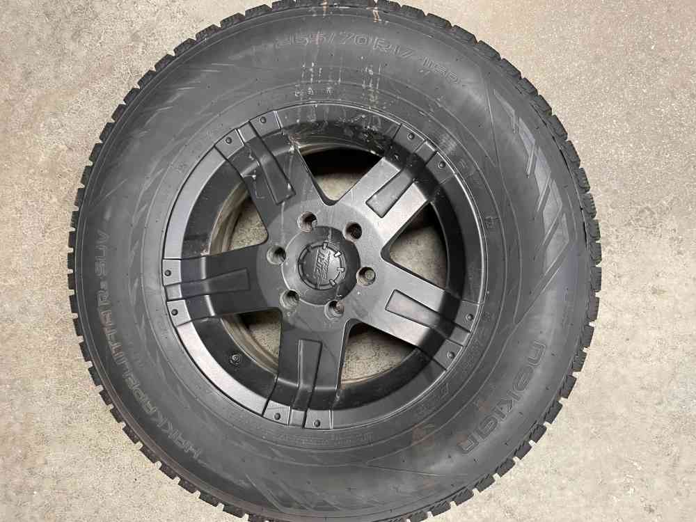 5th Gen Hakkapeliitta R2 tires and rims - Burlington VT - 0-20221112_191218746_ios-jpg