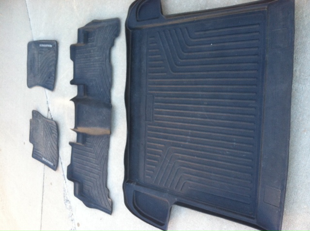 FS...all season rubber mats 5th gen 4R 0pkg (AR)-toyota-mats-jpg