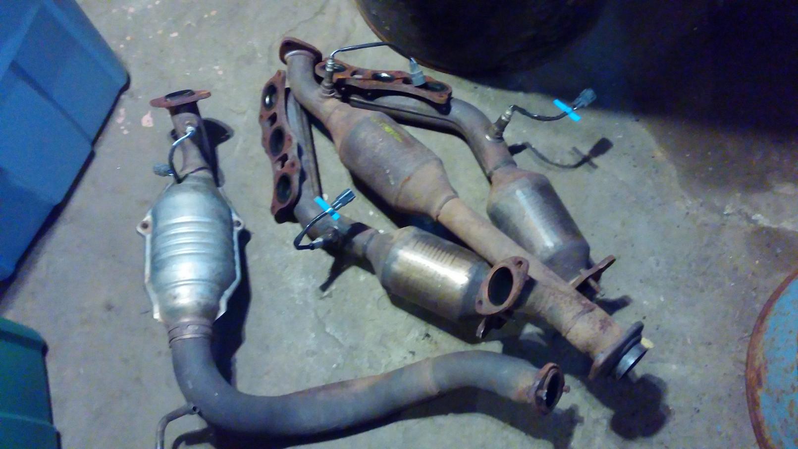 08 4.0 Exhaust Manifolds and Cats Tri State-image-jpg